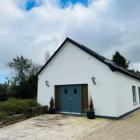 Winton Grove - For Outdoor And Tennis Enthusiasts Appartamento Kilmacanoge
