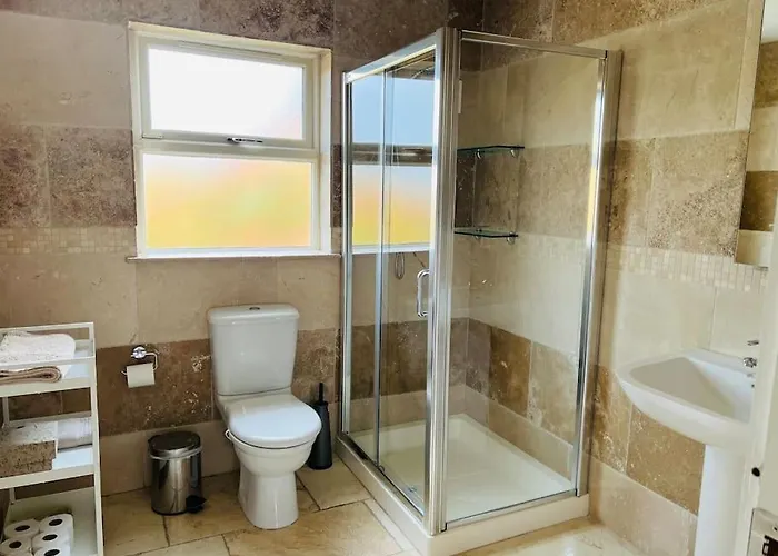 דירה Winton Grove - For Outdoor And Tennis Enthusiasts